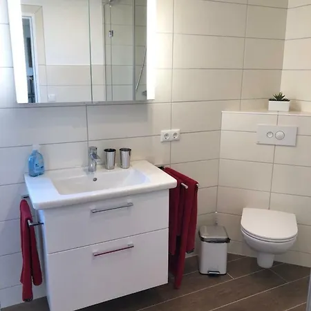 Becker - Unten Mit Grosser Darssveranda Prerow